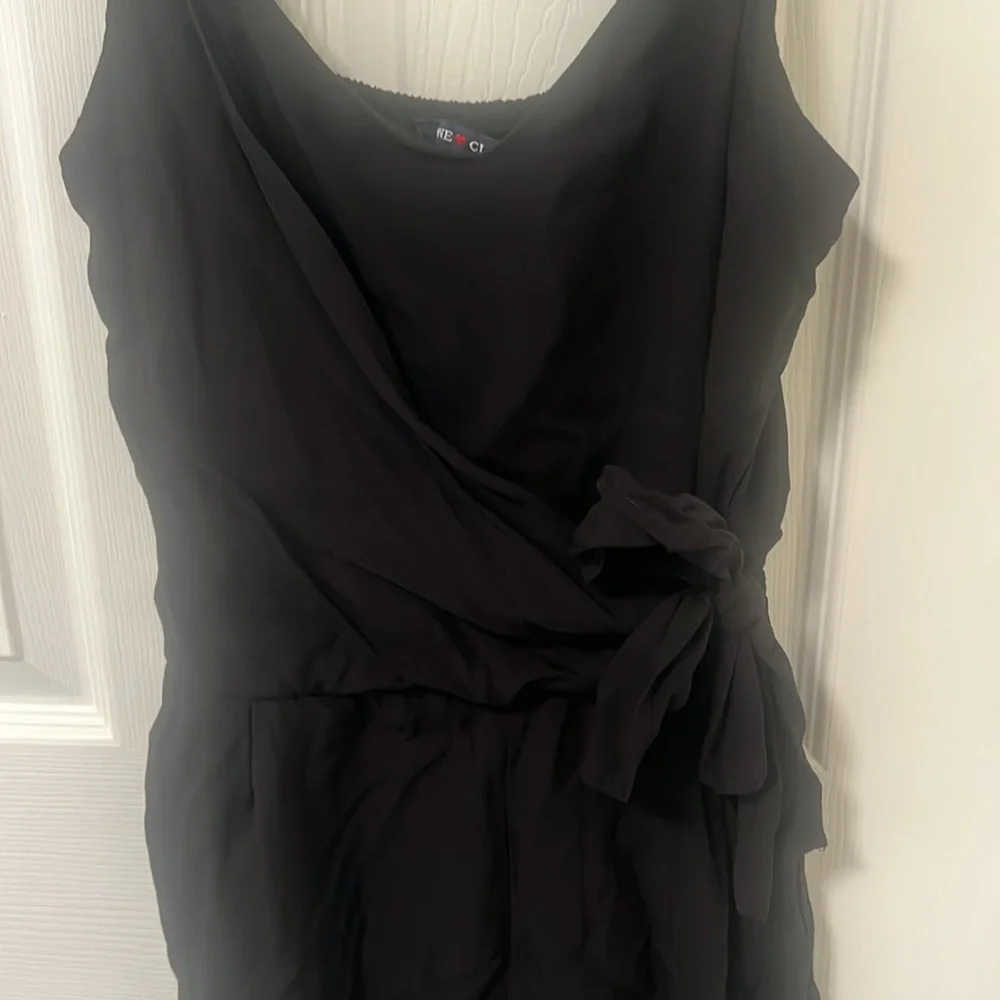 Black romper - Picture 2 of 4